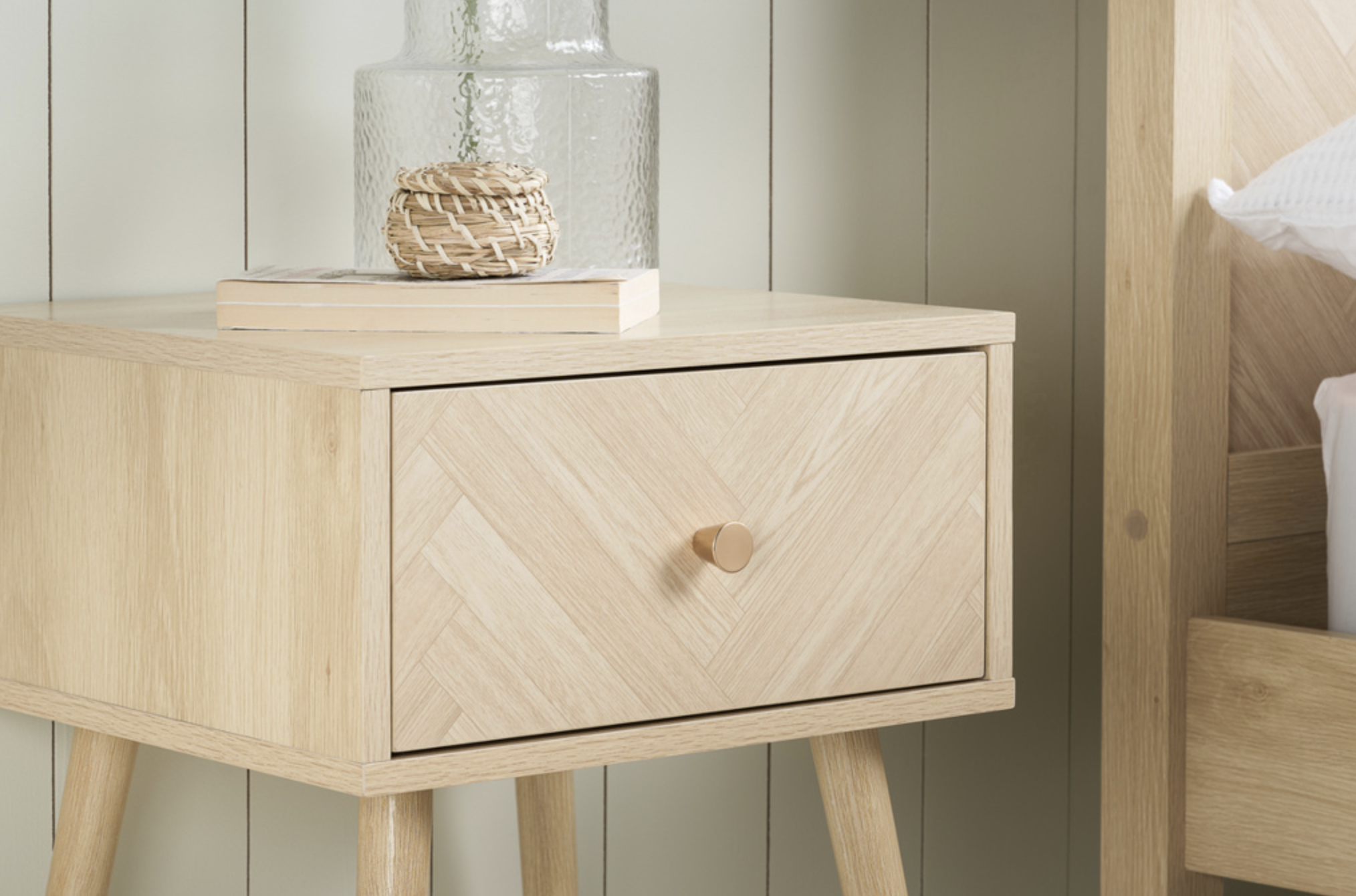 HERRINGFORD 1 DRAWER BEDSIDE OAK